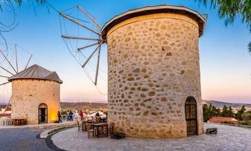 Otobüsle Balkanlar Turu